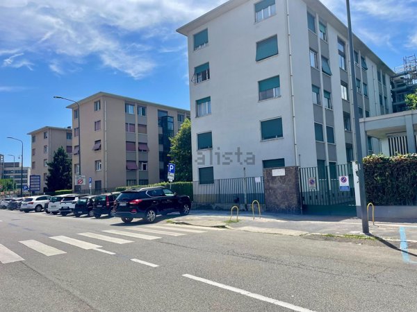 appartamento in vendita a Milano in zona Corvetto