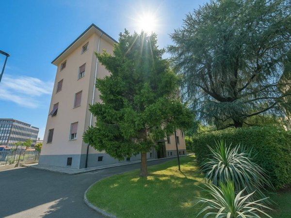 appartamento in vendita a Milano in zona Corvetto
