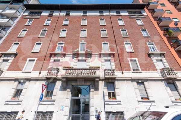 appartamento in vendita a Milano in zona Famagosta