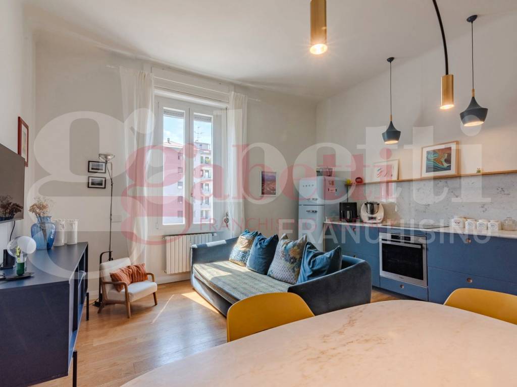 appartamento in vendita a Milano in zona Famagosta
