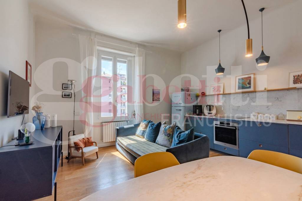appartamento in vendita a Milano in zona Famagosta