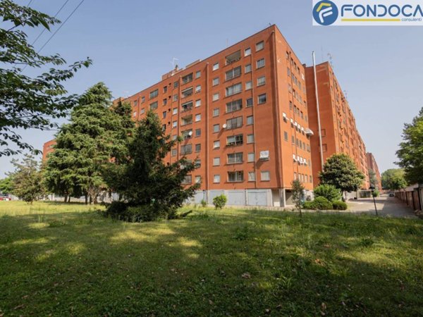 appartamento in vendita a Milano in zona Bocconi