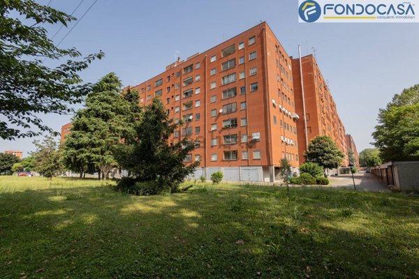 appartamento in vendita a Milano in zona Chiesa Rossa