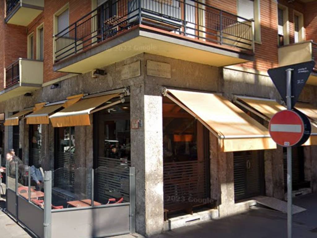 negozio in vendita a Milano in zona Porta Ticinese