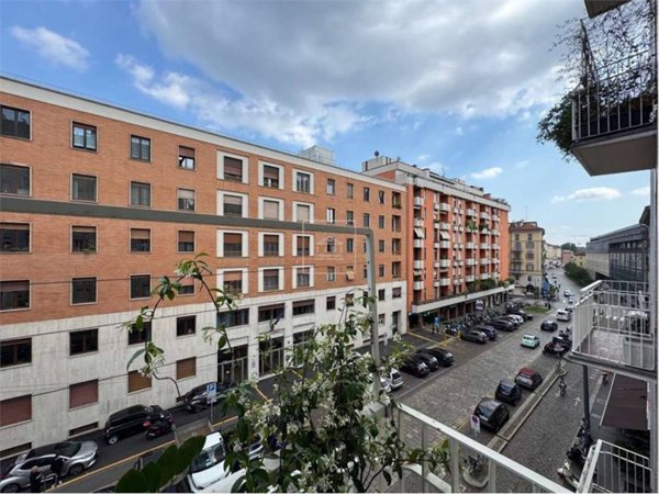 appartamento in vendita a Milano in zona Porta Nuova