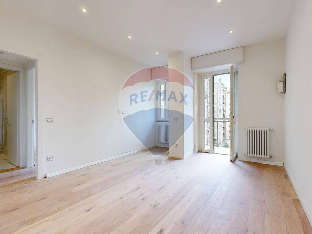 appartamento in vendita a Milano in zona Cadorna