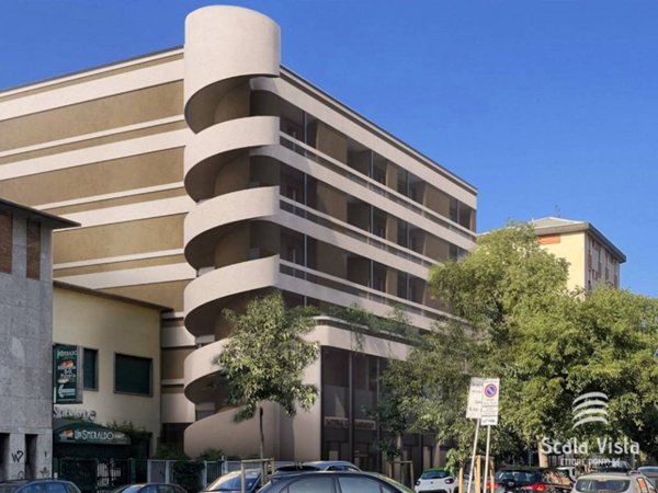 appartamento in vendita a Milano in zona Famagosta
