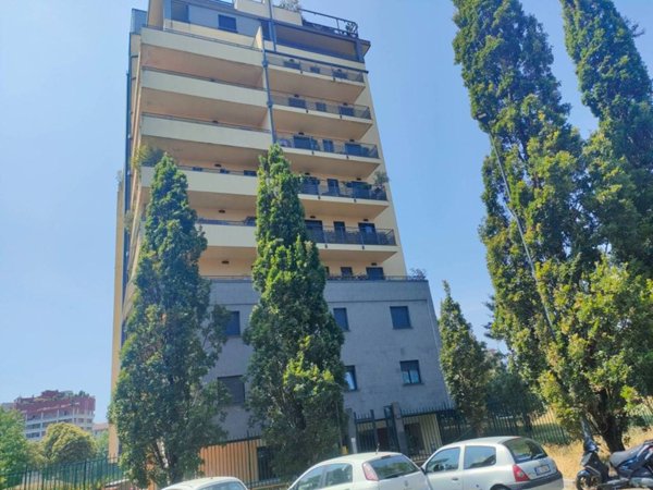 appartamento in vendita a Milano in zona Piazzale Lodi