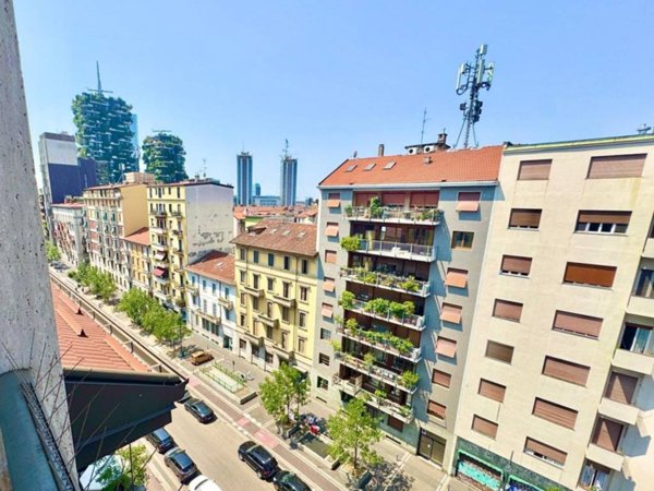 appartamento in vendita a Milano in zona Isola