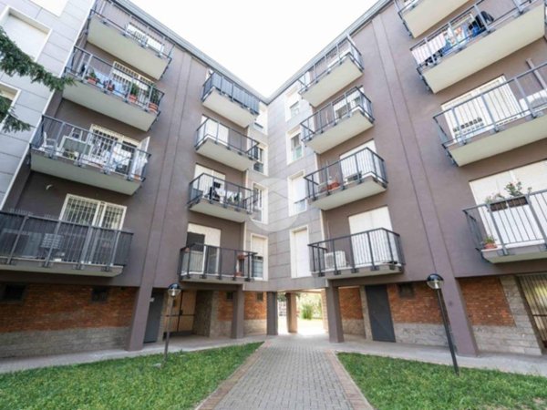 appartamento in vendita a Milano in zona Ponte Lambro