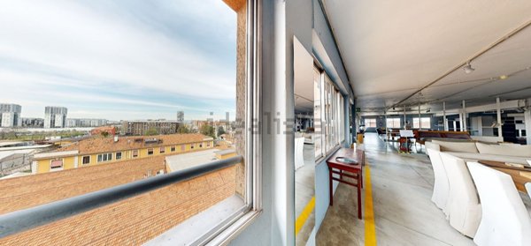 ufficio in vendita a Milano in zona Crescenzago