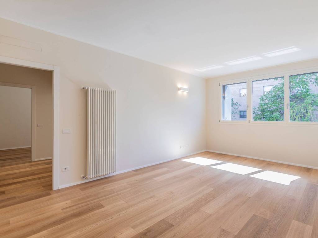 appartamento in vendita a Milano in zona Ghisallo