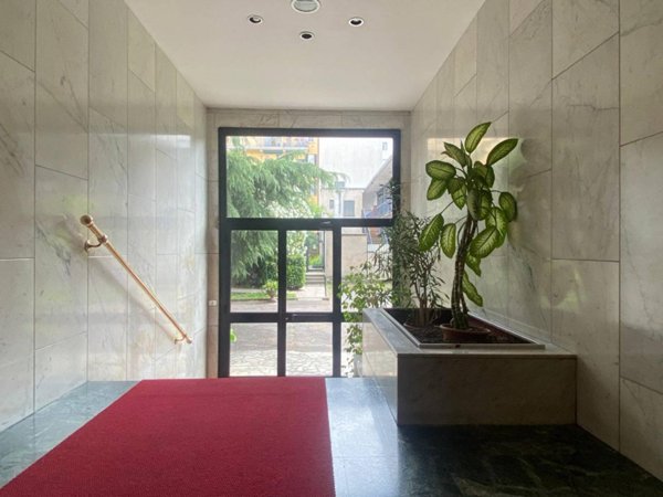 appartamento in vendita a Milano in zona XXII Marzo