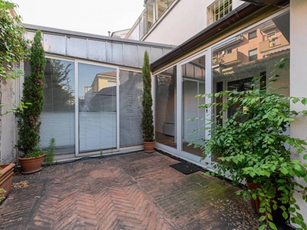 appartamento in vendita a Milano in zona Famagosta