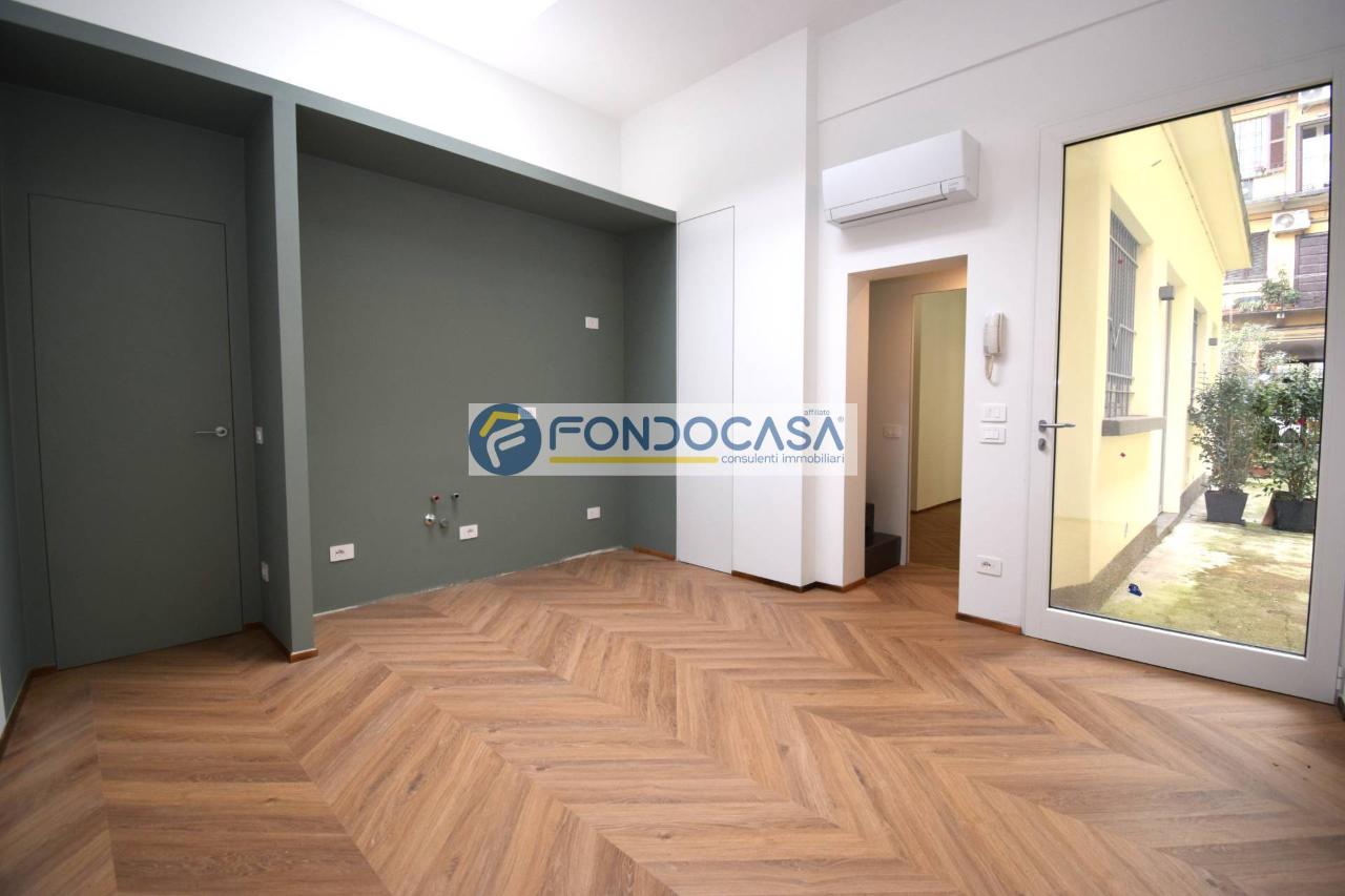 appartamento in vendita a Milano in zona Loreto