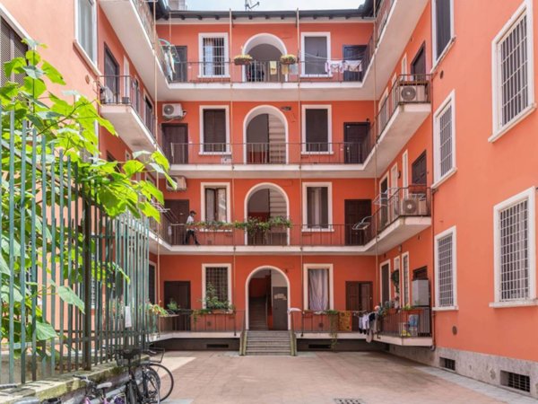 appartamento in vendita a Milano in zona Stadera