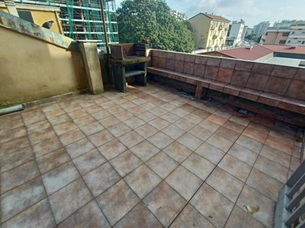 appartamento in vendita a Milano in zona Dergano