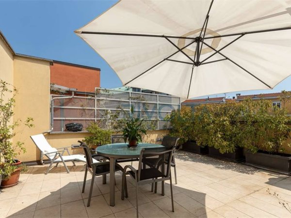 appartamento in vendita a Milano in zona Vigentino