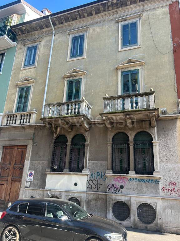 appartamento in vendita a Milano in zona Città Studi