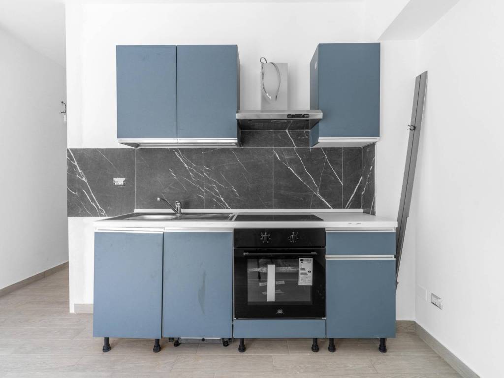 appartamento in vendita a Milano in zona Baggio