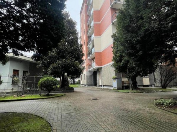 appartamento in vendita a Milano in zona Isola