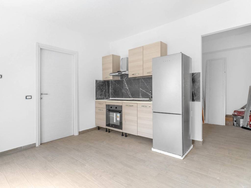 appartamento in vendita a Milano in zona Baggio