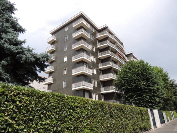 appartamento in vendita a Milano in zona Porta Vittoria