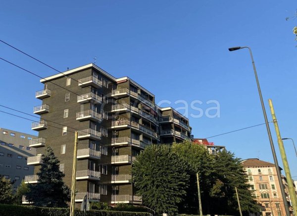 appartamento in vendita a Milano in zona Piazzale Lodi