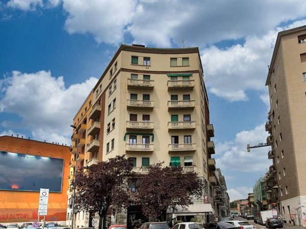 appartamento in vendita a Milano in zona Città Studi
