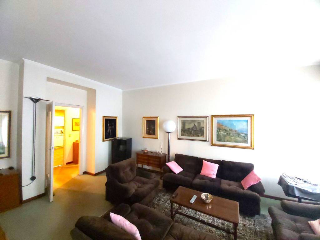 appartamento in vendita a Milano in zona Chiesa Rossa