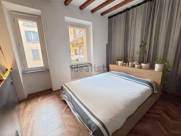 appartamento in vendita a Milano in zona Porta Genova