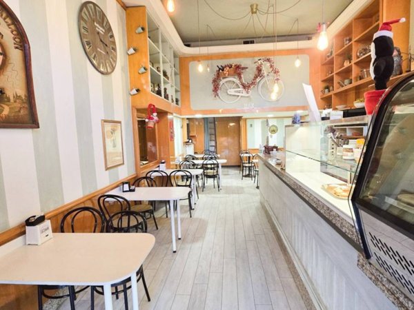 negozio in vendita a Milano in zona Forlanini