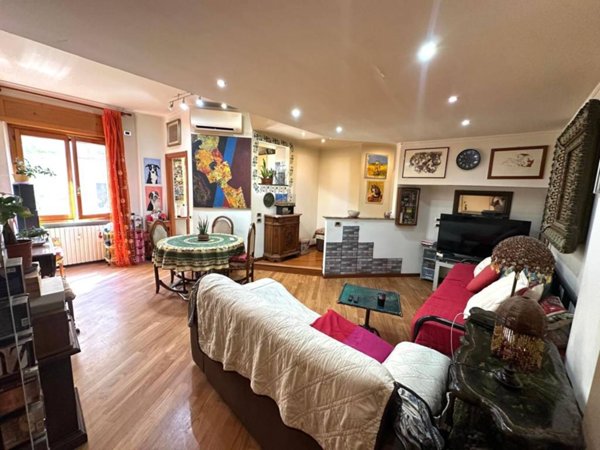 appartamento in vendita a Milano in zona Città Studi