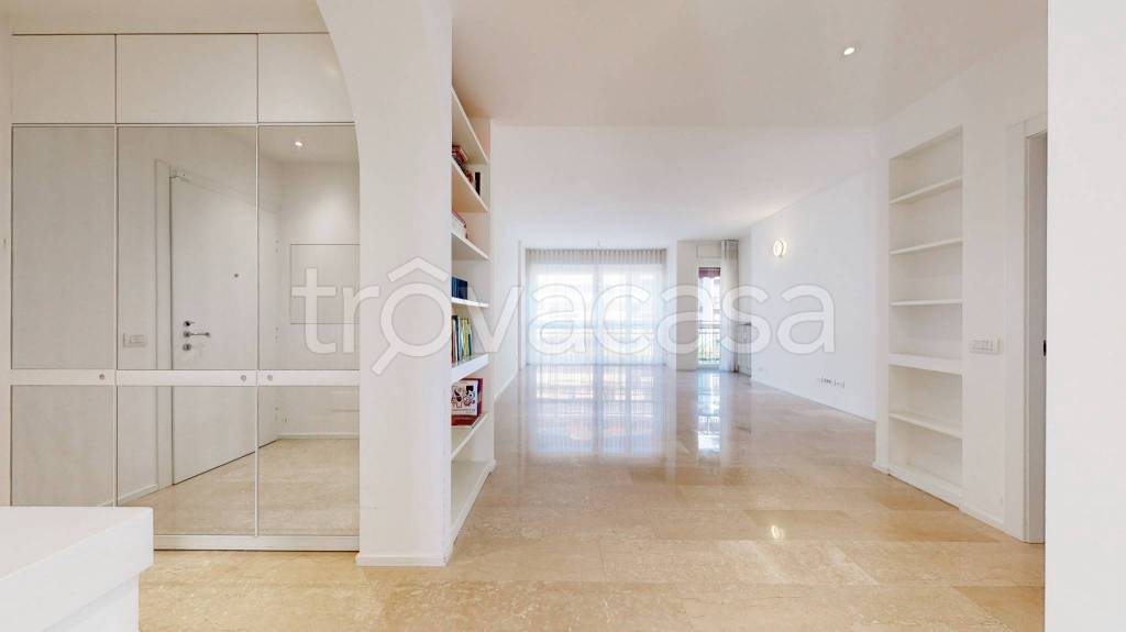 appartamento in vendita a Milano in zona Città Studi
