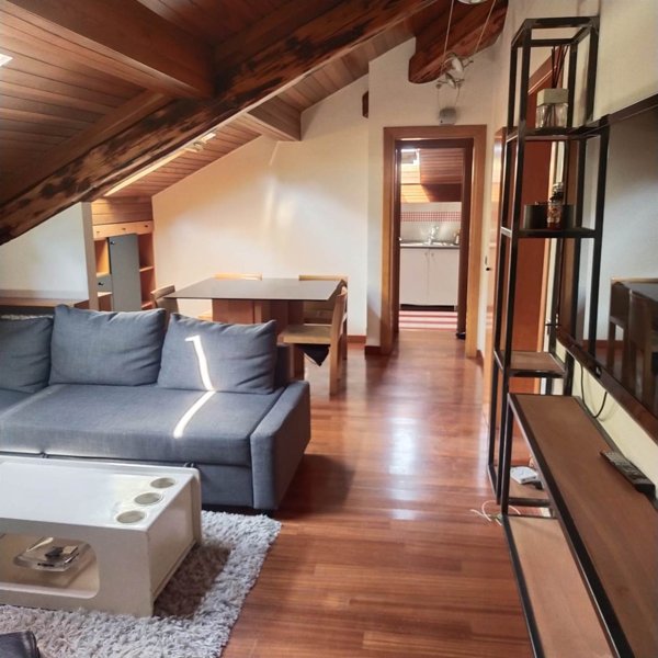 appartamento in vendita a Milano in zona Centro Direzionale