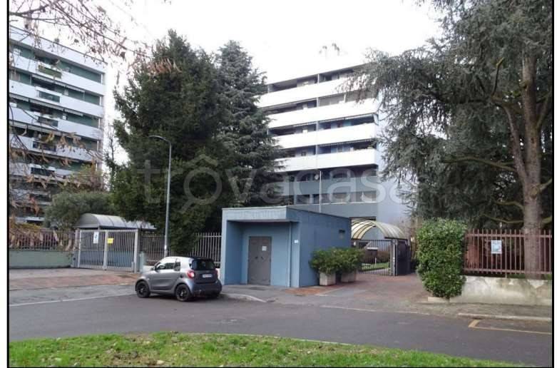 appartamento in vendita a Milano in zona Quarto Cagnino