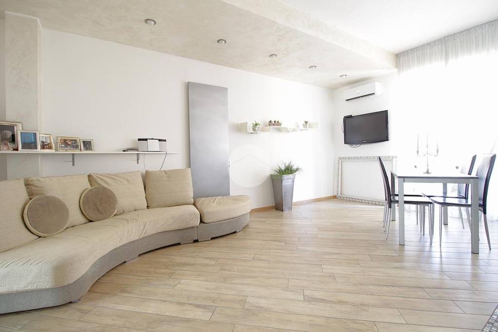 appartamento in vendita a Milano in zona Villapizzone