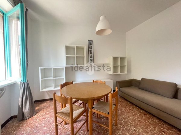 appartamento in vendita a Milano in zona Lorenteggio