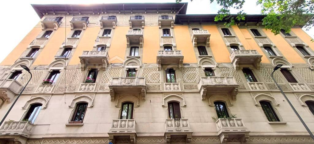 appartamento in vendita a Milano in zona Città Studi