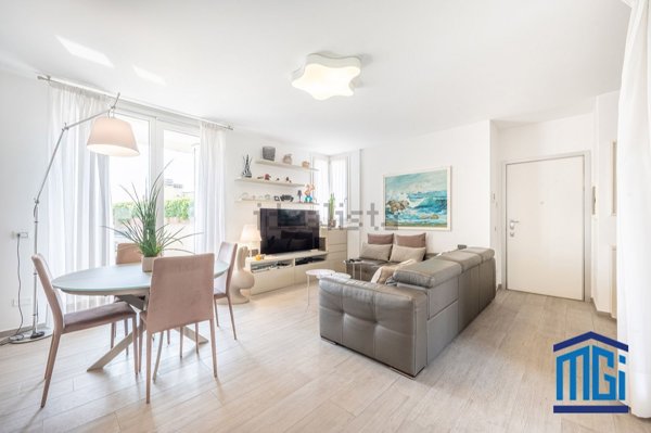 appartamento in vendita a Milano in zona Trenno