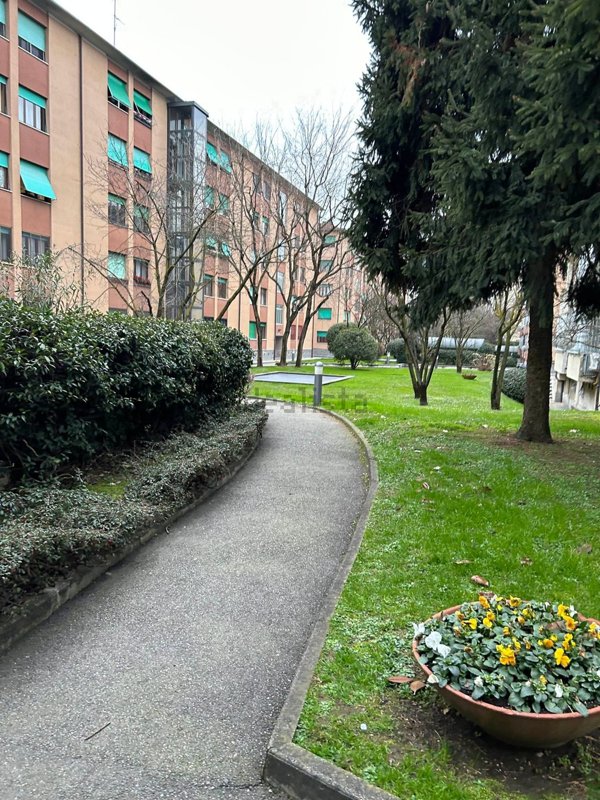 appartamento in vendita a Milano in zona Corvetto
