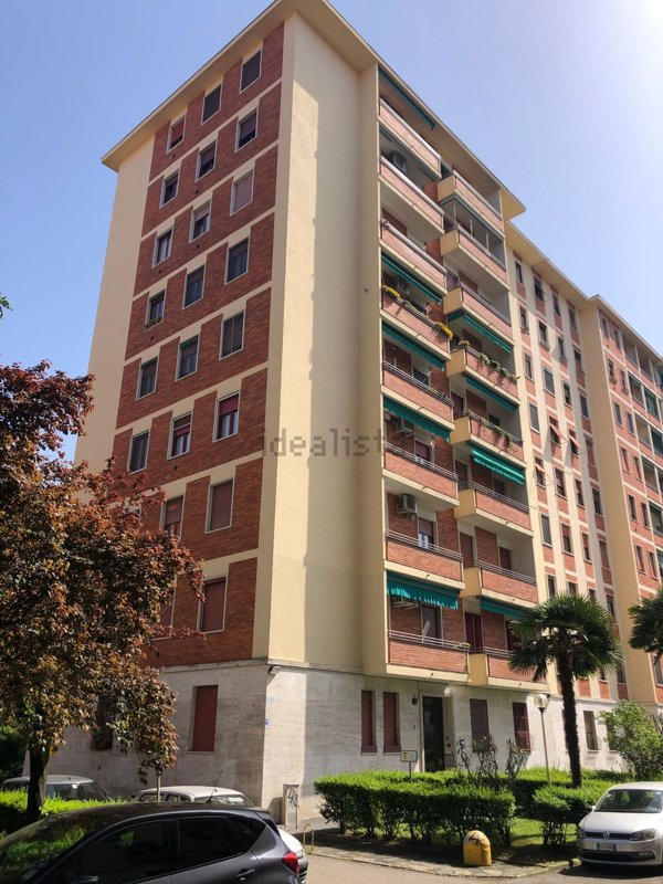 appartamento in vendita a Milano in zona Gratosoglio