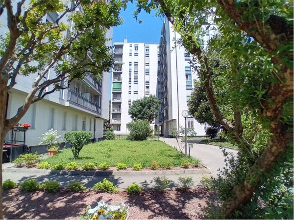 appartamento in vendita a Milano in zona Dergano