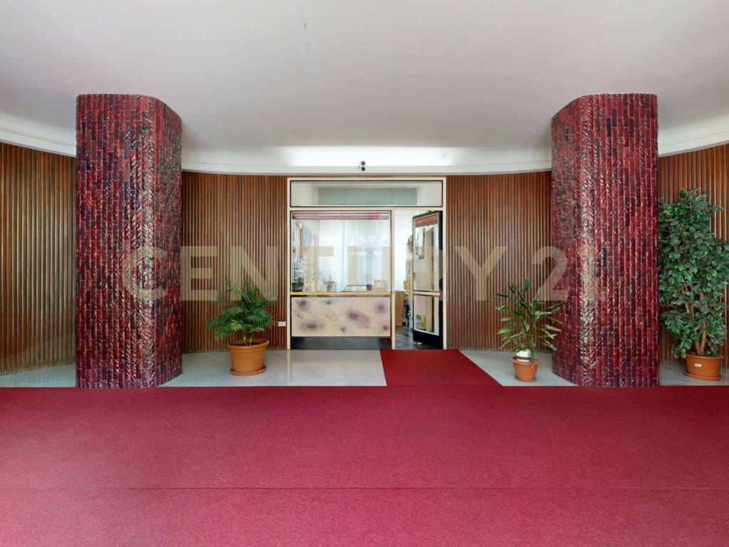 appartamento in vendita a Milano in zona Città Studi