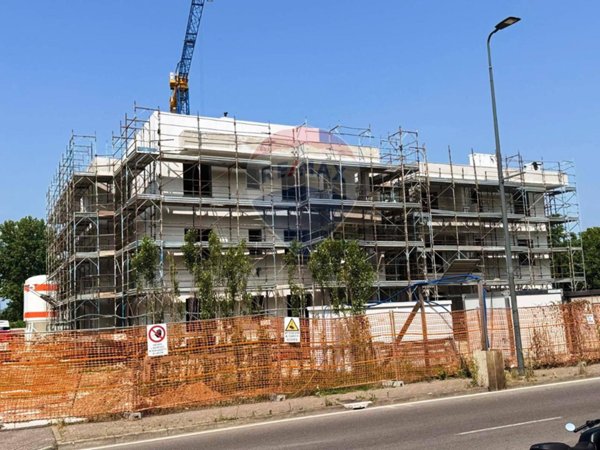 appartamento in vendita a Milano in zona Quinto Romano