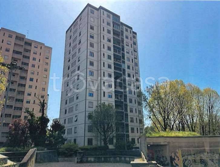 appartamento in vendita a Milano in zona Gallaratese