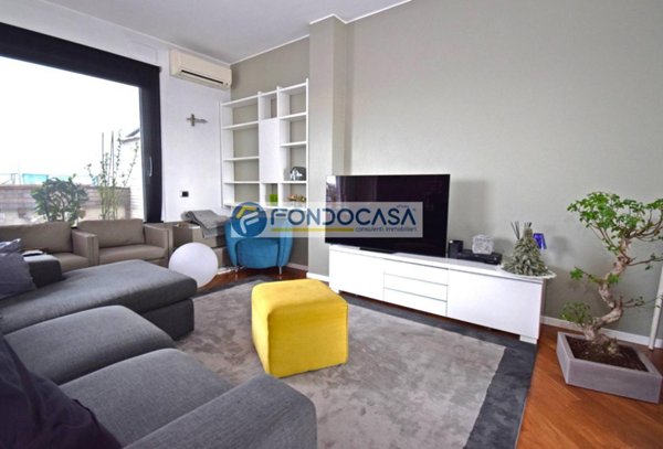 appartamento in vendita a Milano in zona Loreto