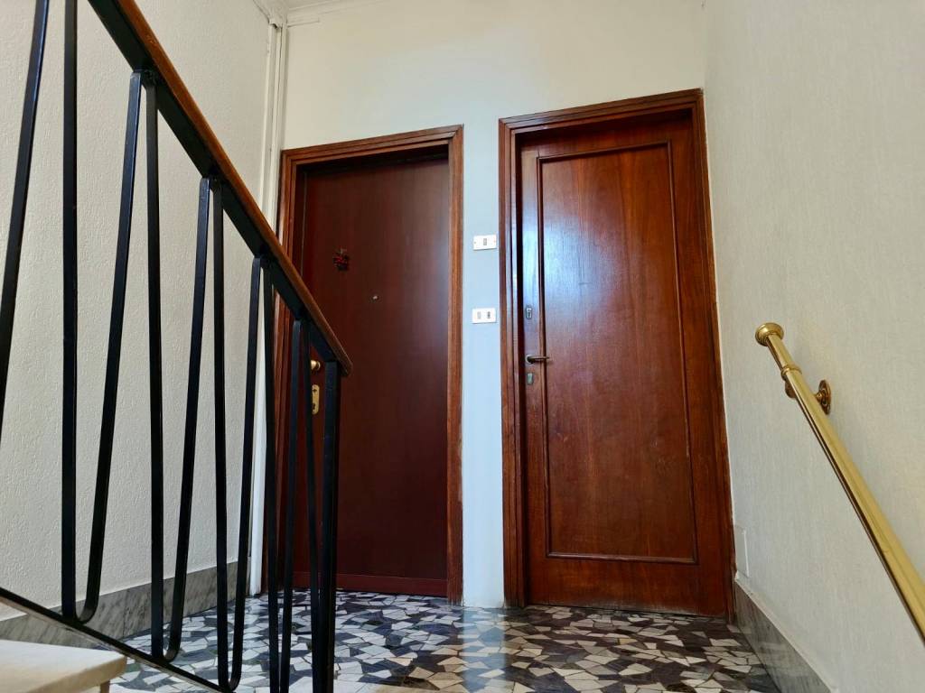 appartamento in vendita a Milano in zona Barona