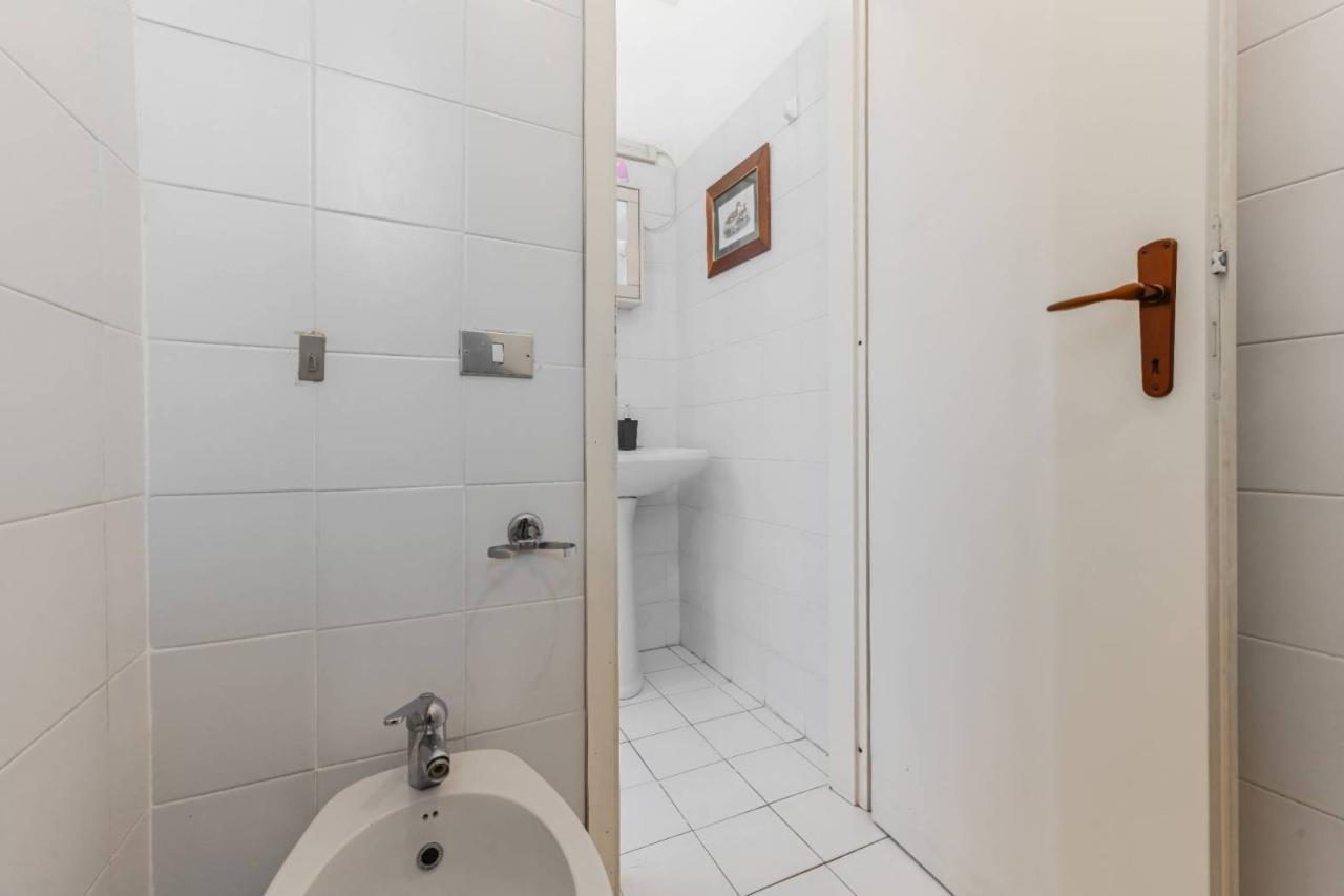appartamento in vendita a Milano in zona Montalbino