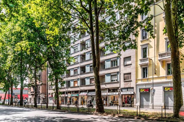 appartamento in vendita a Milano in zona Cagnola